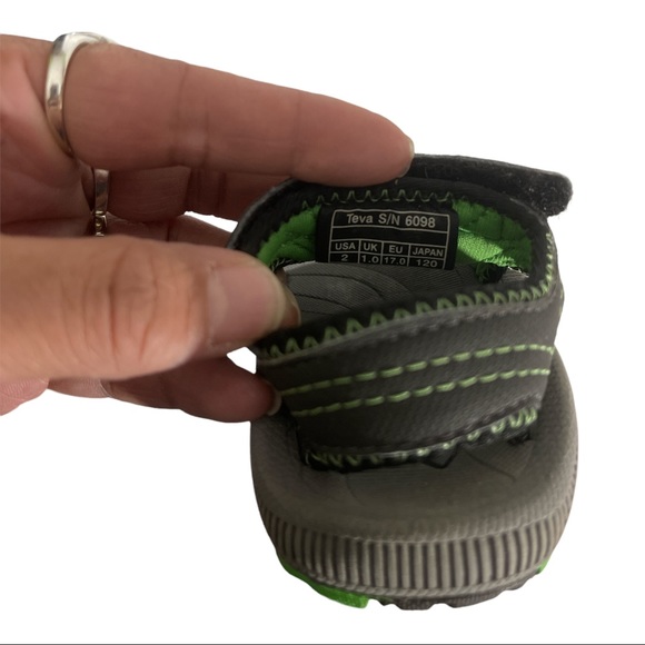 TEVA sandals baby size 2 A1 - Picture 2 of 4